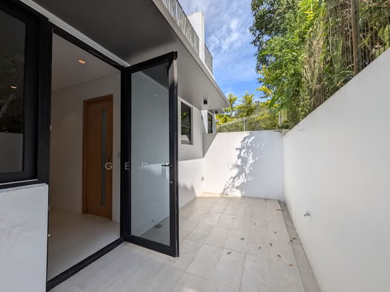 Meng Suan Garden, , 1 Bedroom, 1,367 sqft, Terraced House For Sale, by Gerald Ong, 500181480 - Yard - PropertyGuru.com.sg