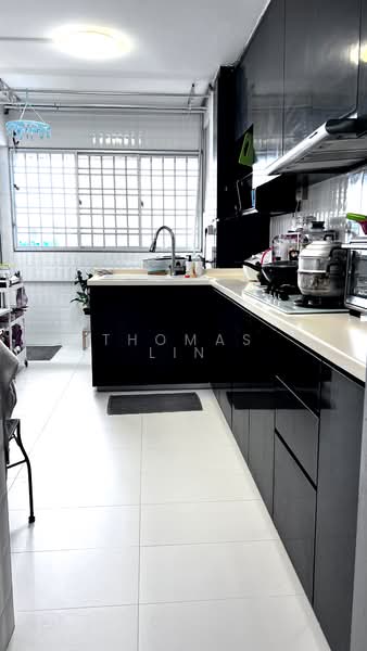 172 Yishun Avenue 7, 172 Yishun Avenue 7, 2 Bedrooms, 689 sqft, HDB Flat For Sale, by Thomas Lin, 500181485 - Kitchen - PropertyGuru.com.sg