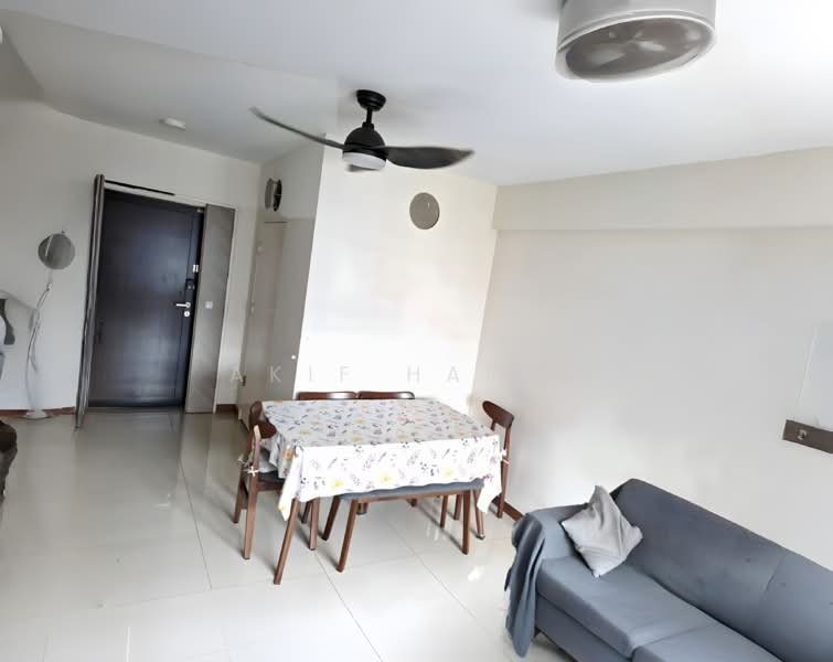 366A Sembawang Crescent, 366A Sembawang Crescent, 2 Bedrooms, 732 sqft, HDB Flat For Sale, by Akif Hamid, 500181499 - Living Room - PropertyGuru.com.sg