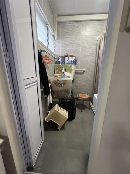257 Kim Keat Avenue, 257 Kim Keat Avenue, 4 Bedrooms, 1,571 sqft, HDB Flat For Sale, by Ryan Wong, 500181500 - Bathroom - PropertyGuru.com.sg