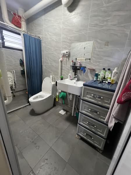 257 Kim Keat Avenue, 257 Kim Keat Avenue, 4 Bedrooms, 1,571 sqft, HDB Flat For Sale, by Ryan Wong, 500181500 - Bathroom - PropertyGuru.com.sg