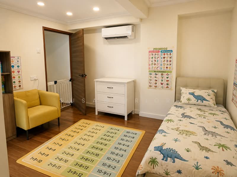 Geylang 3+2 Co-live/ Family With 1 Parking, Geyland Road, 3 Bedrooms, 2,800 sqft, Conservation House For Rent, by Susan Prior, 500181504 - Study - PropertyGuru.com.sg