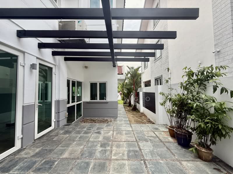 Branksome Road, Detached House, 4 Bedrooms, 5,300 sqft, Detached House For Rent, by Elaine Goh, 500181506 - Exterior - PropertyGuru.com.sg