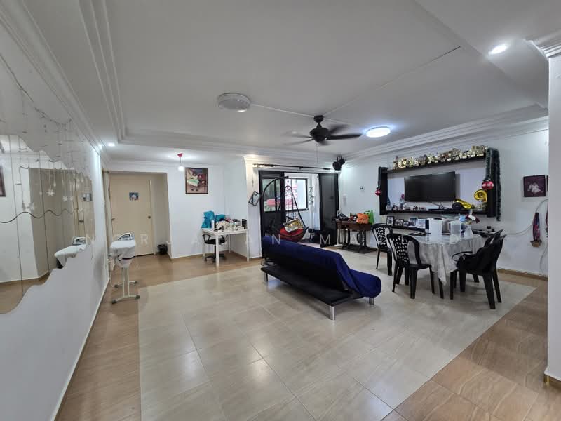 186D Rivervale Drive, 186D Rivervale Drive, 3 Bedrooms, 1,184 sqft, HDB Flat For Sale, by Norjahan Majeed, 500181513 - Living Room - PropertyGuru.com.sg