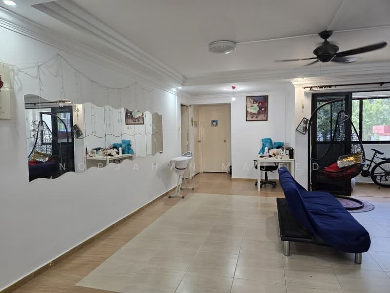 186D Rivervale Drive, 186D Rivervale Drive, 3 Bedrooms, 1,184 sqft, HDB Flat For Sale, by Norjahan Majeed, 500181513 - Living Room - PropertyGuru.com.sg