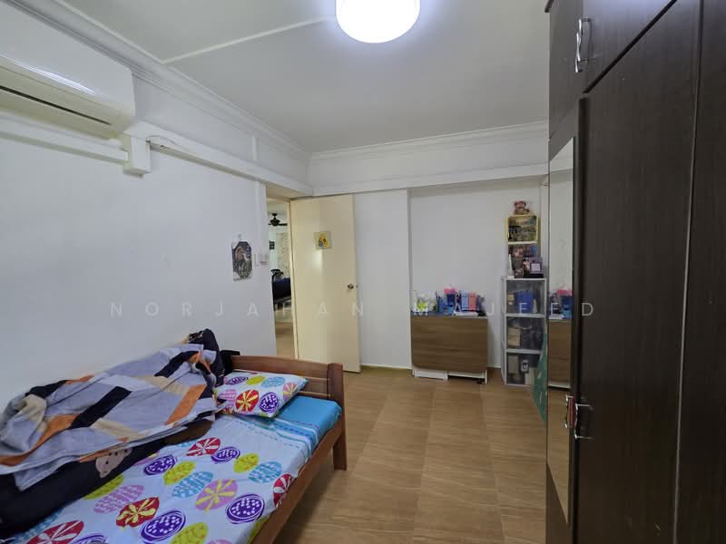 186D Rivervale Drive, 186D Rivervale Drive, 3 Bedrooms, 1,184 sqft, HDB Flat For Sale, by Norjahan Majeed, 500181513 - Bedroom - PropertyGuru.com.sg