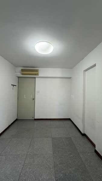 15 Farrer Park Road, 15 Farrer Park Road, Room Rental, 129 sqft, HDB Flat For Rent, by Li Chien, 500181519 - Interior - PropertyGuru.com.sg