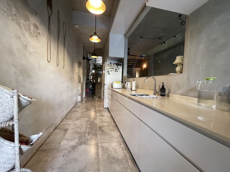 Jalan Tanjong, Jalan Tanjong, 4 Bedrooms, 6,000 sqft, Terraced House For Rent, by Arun Kumar, 500181523 - Kitchen - PropertyGuru.com.sg