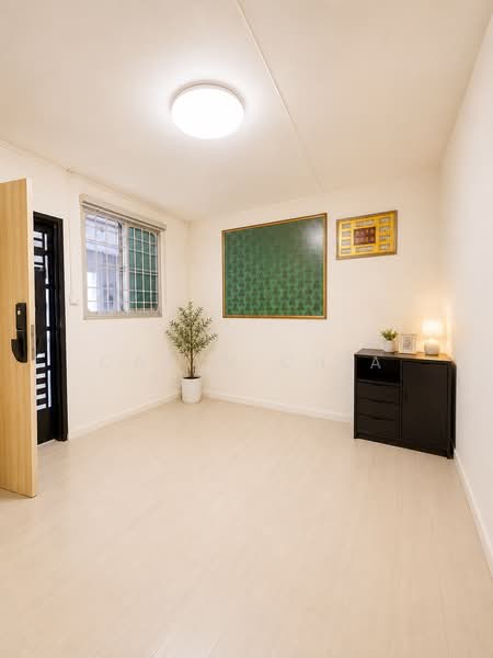 870 Tampines Street 83, 870 Tampines Street 83, 3 Bedrooms, 1,119 sqft, HDB Flat For Sale, by Caryn Chia, 500181524 - Living - PropertyGuru.com.sg