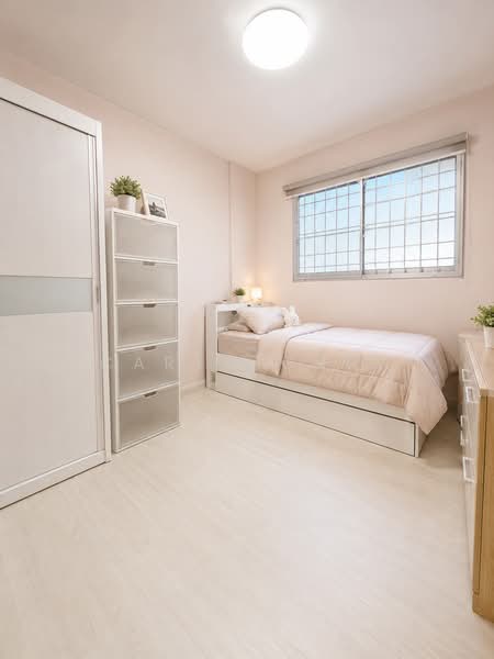 870 Tampines Street 83, 870 Tampines Street 83, 3 Bedrooms, 1,119 sqft, HDB Flat For Sale, by Caryn Chia, 500181524 - Bedroom - PropertyGuru.com.sg