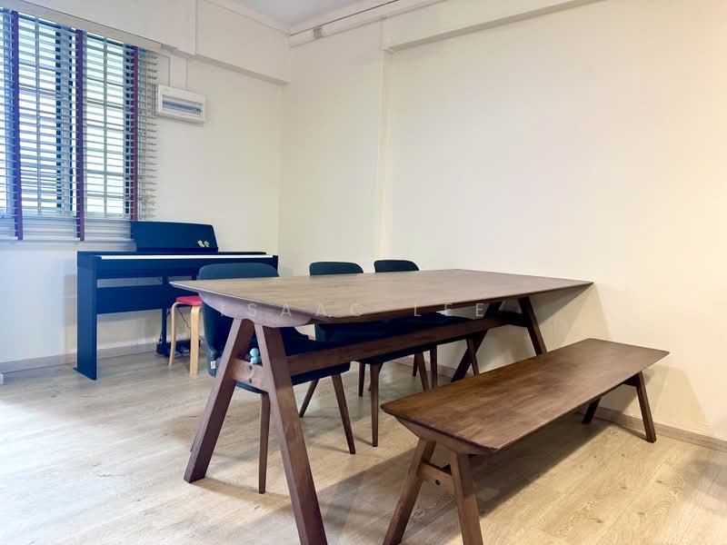 165 Hougang Avenue 1, 165 Hougang Avenue 1, 3 Bedrooms, 990 sqft, HDB Flat For Sale, by Isaac Lee, 500181540 - Dining Room - PropertyGuru.com.sg