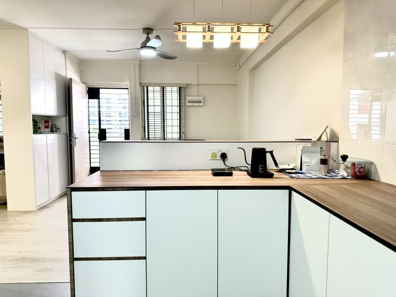 165 Hougang Avenue 1, 165 Hougang Avenue 1, 3 Bedrooms, 990 sqft, HDB Flat For Sale, by Isaac Lee, 500181540 - Kitchen Counter - PropertyGuru.com.sg