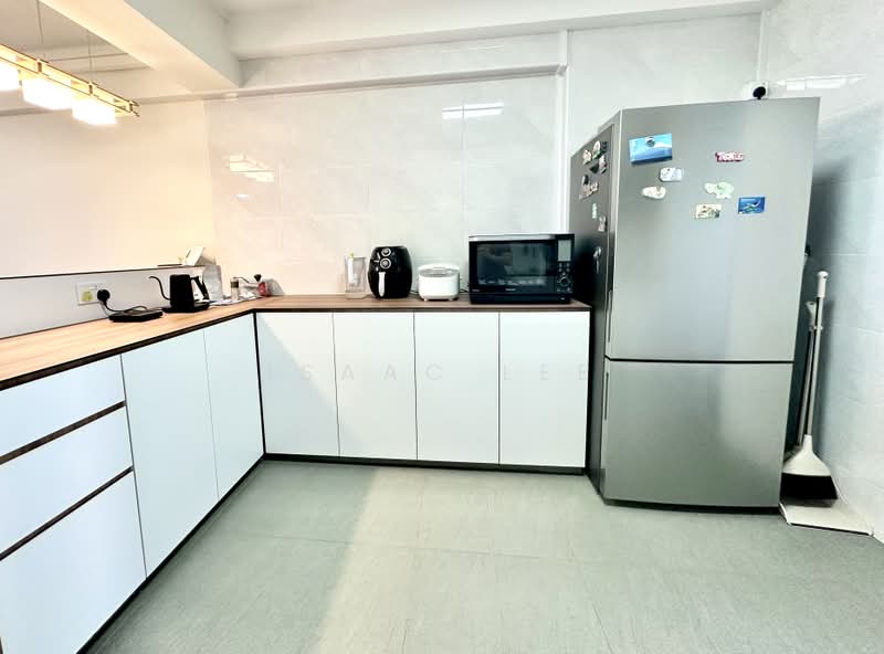 165 Hougang Avenue 1, 165 Hougang Avenue 1, 3 Bedrooms, 990 sqft, HDB Flat For Sale, by Isaac Lee, 500181540 - Kitchen - PropertyGuru.com.sg