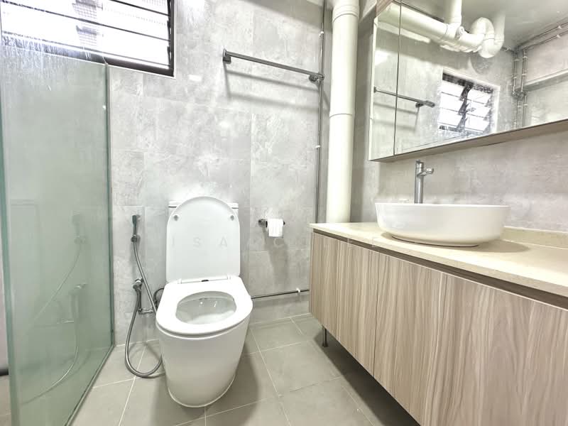 165 Hougang Avenue 1, 165 Hougang Avenue 1, 3 Bedrooms, 990 sqft, HDB Flat For Sale, by Isaac Lee, 500181540 - Bathroom - PropertyGuru.com.sg