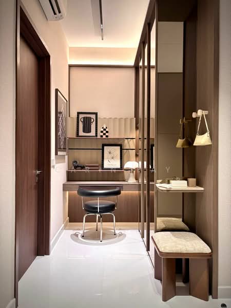 Parksuites, 18 Holland Grove Road, 1 Bedroom, 624 sqft, Condominium For Sale, by Carin Pay, 500181543 - Study - PropertyGuru.com.sg