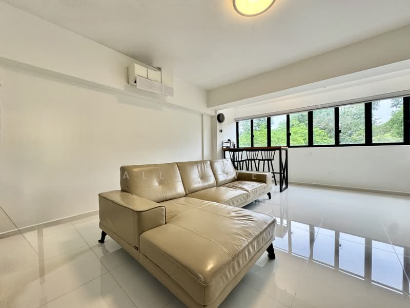 277 Yishun Street 22, 277 Yishun Street 22, 3 Bedrooms, 1,572 sqft, HDB Flat For Sale, by Allen Wee, 500181544 - Living Room - PropertyGuru.com.sg