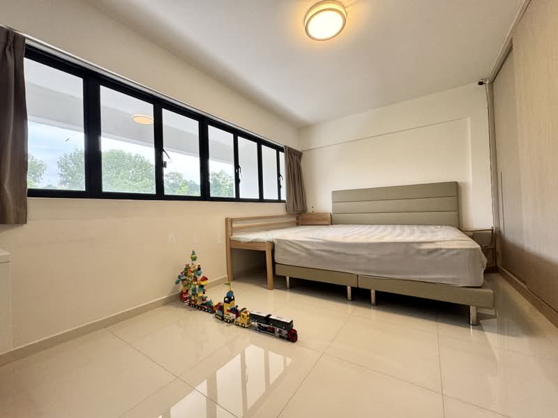 277 Yishun Street 22, 277 Yishun Street 22, 3 Bedrooms, 1,572 sqft, HDB Flat For Sale, by Allen Wee, 500181544 - Bedroom - PropertyGuru.com.sg