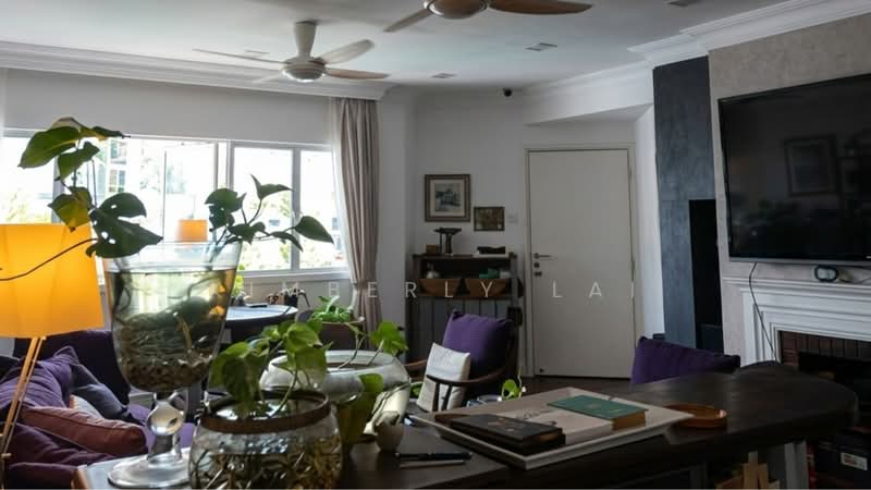 For investor/coliving, D9 freehold 1,900+ sqft 3BR convertible to 4BR to boost rental over ~$10K/mth, Orchard / River Valley, 4 Bedrooms, 1,905 sqft, Condominium For Sale, by Kimberly Lai, 500181545 - Living Room - PropertyGuru.com.sg