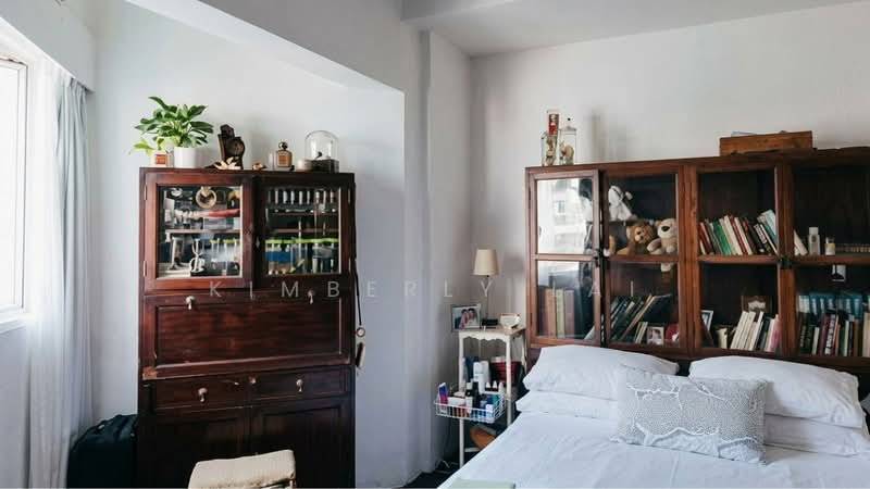 For investor/coliving, D9 freehold 1,900+ sqft 3BR convertible to 4BR to boost rental over ~$10K/mth, Orchard / River Valley, 4 Bedrooms, 1,905 sqft, Condominium For Sale, by Kimberly Lai, 500181545 - Bedroom - PropertyGuru.com.sg