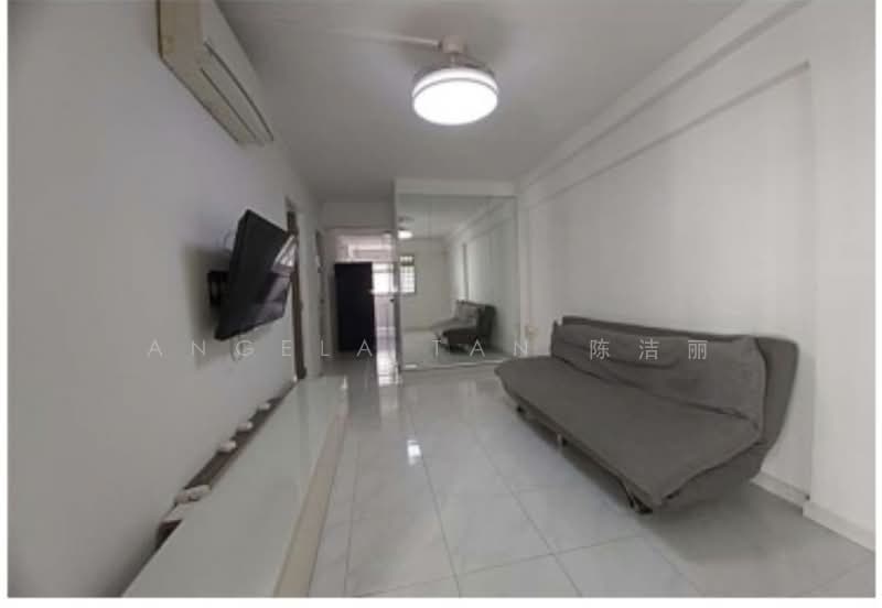 317 Hougang Avenue 7, 317 Hougang Avenue 7, Room Rental, 200 sqft, HDB Flat For Rent, by Angela Tan 陈洁丽, 500181556 - Living Room - PropertyGuru.com.sg