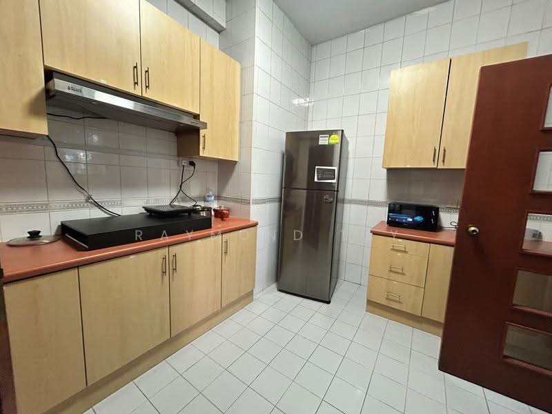 Parc Oasis, 35 Jurong East Avenue 1, Boon Lay / Jurong / Tuas, Room Rental, 160 sqft, Condominium For Rent, by Raymond Tay, 500181557 - Kitchen - PropertyGuru.com.sg