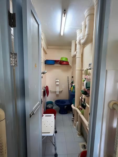 40 Circuit Road, 40 Circuit Road, Room Rental, 150 sqft, HDB Flat For Rent, by Lina Seah, 500181558 - Bathroom - PropertyGuru.com.sg