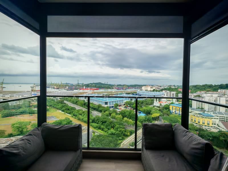 Avenue South Residence, 13 Silat Avenue, Alexandra / Commonwealth, 2 Bedrooms, 657 sqft, Condominium For Sale, by Alan Wee, 500181562 - Balcony - PropertyGuru.com.sg