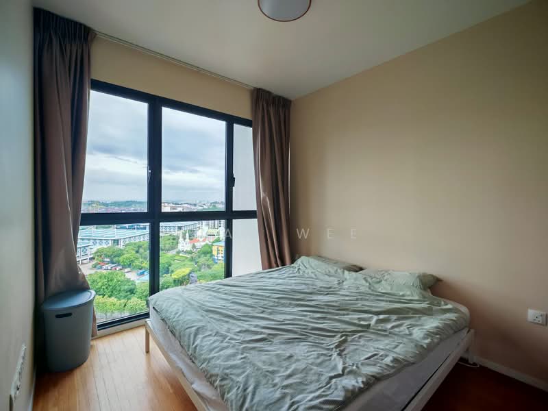 Avenue South Residence, 13 Silat Avenue, Alexandra / Commonwealth, 2 Bedrooms, 657 sqft, Condominium For Sale, by Alan Wee, 500181562 - Bedroom - PropertyGuru.com.sg