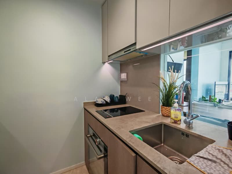 Avenue South Residence, 13 Silat Avenue, Alexandra / Commonwealth, 2 Bedrooms, 657 sqft, Condominium For Sale, by Alan Wee, 500181562 - Kitchen - PropertyGuru.com.sg