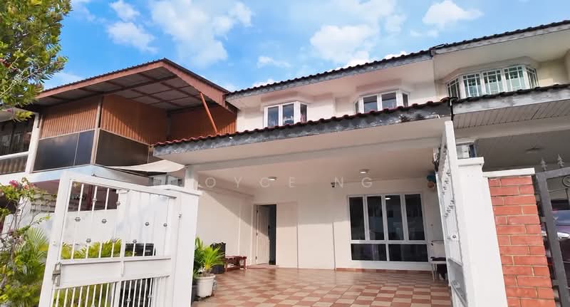 People's Garden, Lorong 6 Realty Park, 5 Bedrooms, 1,840 sqft, Terraced House For Rent, by Joyce Ng, 500181571 - Exterior - PropertyGuru.com.sg