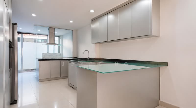 People's Garden, Lorong 6 Realty Park, 5 Bedrooms, 1,840 sqft, Terraced House For Rent, by Joyce Ng, 500181571 - Kitchen - PropertyGuru.com.sg