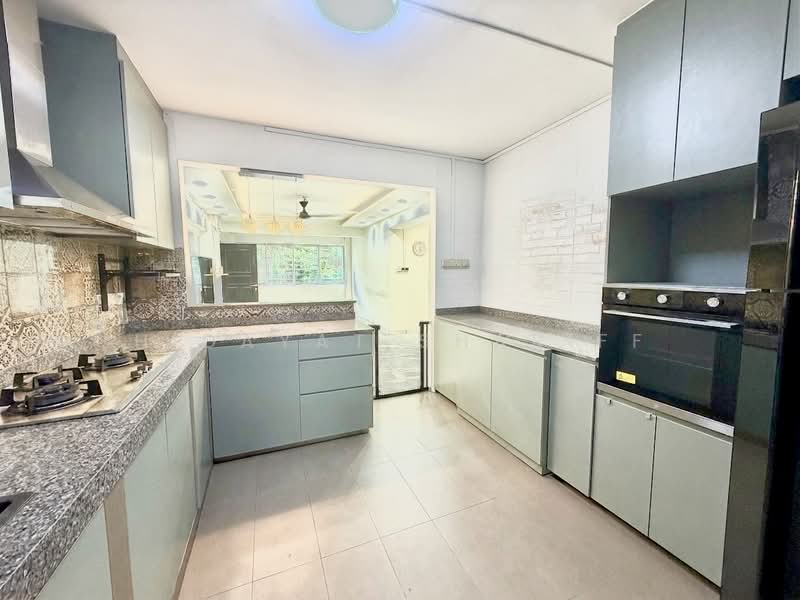 321 Tampines Street 33, 321 Tampines Street 33, 4 Bedrooms, 1,378 sqft, HDB Flat For Sale, by Hidayat Shariff, 500181572 - Kitchen - PropertyGuru.com.sg
