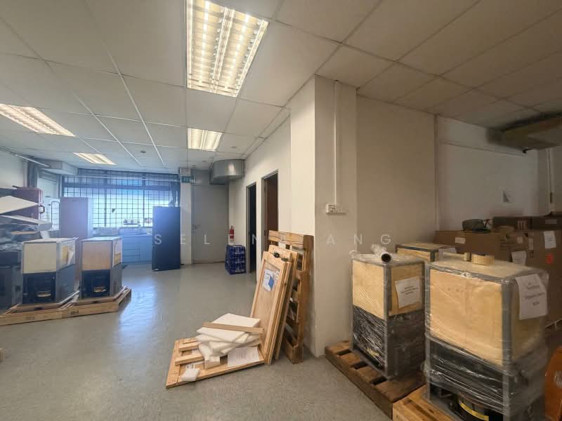 Techplace 1, 4008 Ang Mo Kio Avenue 10, 1,890 sqft, Light Industrial (B1) For Rent, by Selena Ang, 500181582 - Interior - CommercialGuru.com.sg