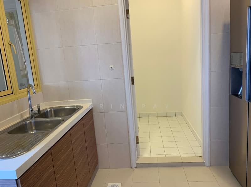 Orange Regency, 101 Fernhill Road, 3 Bedrooms, 2,422 sqft, Apartment For Rent, by Carin Pay, 500181587 - Kitchen - PropertyGuru.com.sg