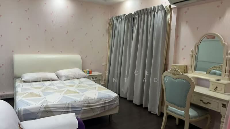 142 Potong Pasir Avenue 3, 142 Potong Pasir Avenue 3, 2 Bedrooms, 796 sqft, HDB Flat For Sale, by ALAN, 500181592 - Bedroom - PropertyGuru.com.sg