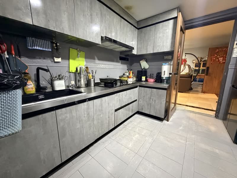 The Woodgrove, 3 Woodgrove Drive, 3 Bedrooms, 1,033 sqft, Apartment For Sale, by Veann Tang, 500181604 - Kitchen - PropertyGuru.com.sg
