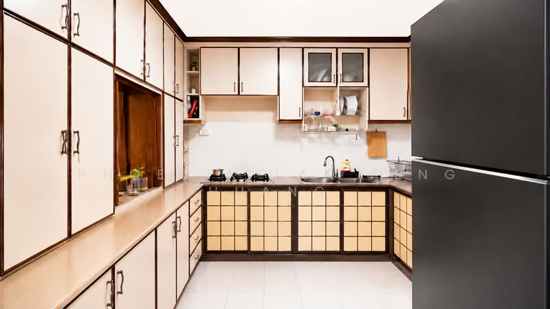 618 Choa Chu Kang North 7, 618 Choa Chu Kang North 7, 3 Bedrooms, 1,151 sqft, HDB Flat For Sale, by Phoenix Tan Feng Huang, 500181612 - Kitchen - PropertyGuru.com.sg