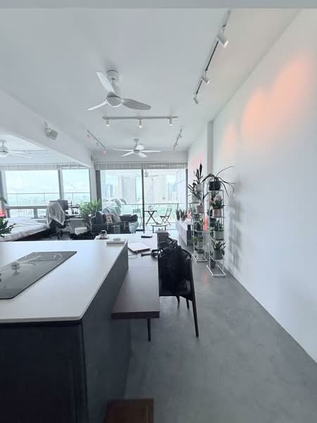 Concourse Skyline, 300 Beach Road, 1 Bedroom, 829 sqft, Condominium For Sale, by Anthea Yeo 杨丽娇, 500181620 - Living Room - PropertyGuru.com.sg