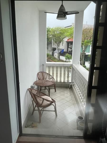 Private Room in Landed Home @ Sixth Ave, , Room Rental, 250 sqft, Corner Terrace For Rent, by Kerrine Thong, 500181622 - Balcony - PropertyGuru.com.sg