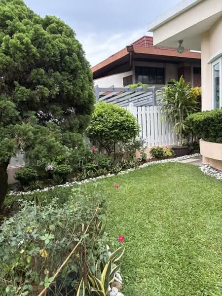 saraca hill, saraca hill, 5 Bedrooms, 2,900 sqft, Semi-Detached House For Sale, by Daphne Chua, 500181625 - Garden - PropertyGuru.com.sg