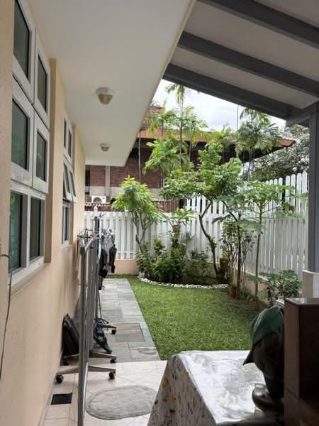 saraca hill, saraca hill, 5 Bedrooms, 2,900 sqft, Semi-Detached House For Sale, by Daphne Chua, 500181625 - yard - PropertyGuru.com.sg
