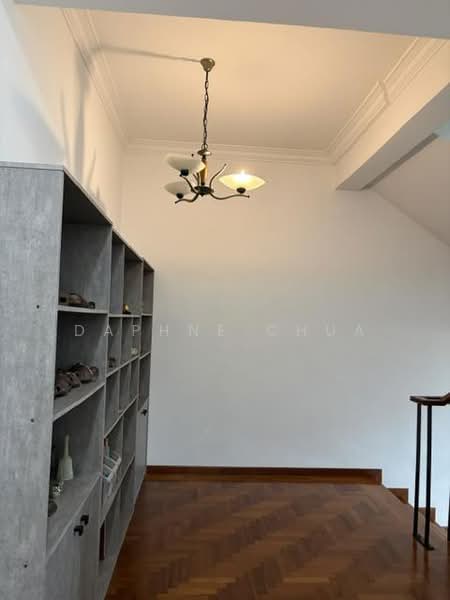 saraca hill, saraca hill, 5 Bedrooms, 2,900 sqft, Semi-Detached House For Sale, by Daphne Chua, 500181625 - family area - PropertyGuru.com.sg