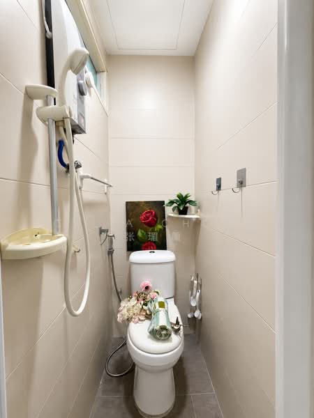 Faber Hills, , Room Rental, 100 sqft, Apartment For Rent, by Celia Chong 张瑂籣, 500181639 - Bathroom - PropertyGuru.com.sg