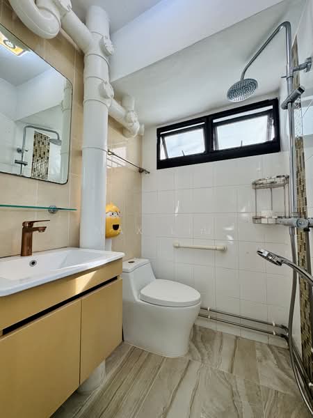 11 Eunos Crescent, 11 Eunos Crescent, 3 Bedrooms, 980 sqft, HDB Flat For Sale, by Max Liu, 500181642 - Bathroom - PropertyGuru.com.sg