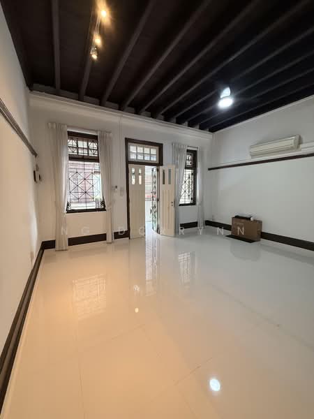 Townerville, McNair Road, 3 Bedrooms, 2,424 sqft, Conservation House For Rent, by Ng Dorrynn, 500181649 - Living Room - PropertyGuru.com.sg