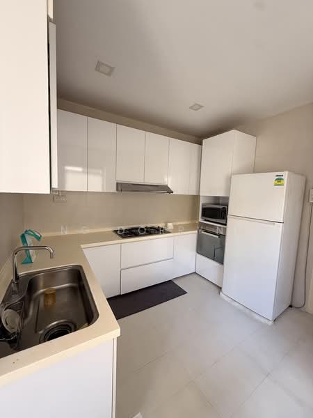 Townerville, McNair Road, 3 Bedrooms, 2,424 sqft, Conservation House For Rent, by Ng Dorrynn, 500181649 - Kitchen - PropertyGuru.com.sg