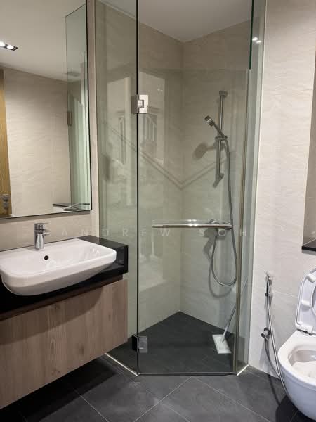 The Enclave Holland, 131 Holland Road, 1 Bedroom, 570 sqft, Condominium For Rent, by Andrew Soh, 500181656 - Bathroom - PropertyGuru.com.sg