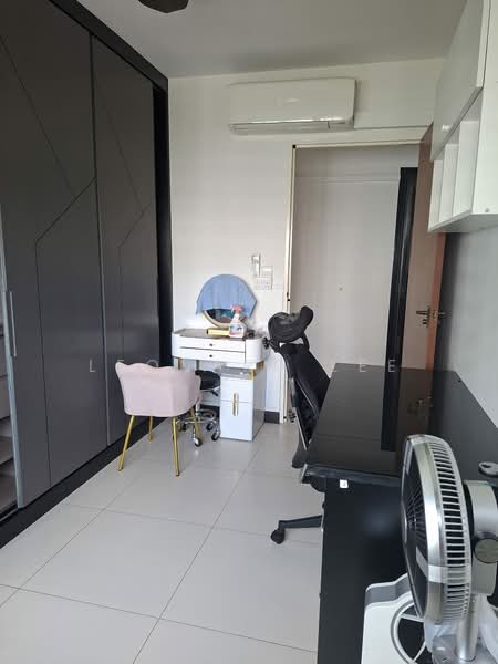 868A Tampines Avenue 8, 868A Tampines Avenue 8, Room Rental, 200 sqft, HDB Flat For Rent, by Leonard Lee, 500181657 - Study - PropertyGuru.com.sg