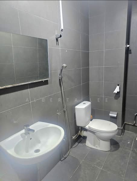 9@Tagore, 9 Tagore Lane, 2,906 sqft, Light Industrial (B1) For Rent, by Alberta Lee, 500181659 - Bathroom - CommercialGuru.com.sg