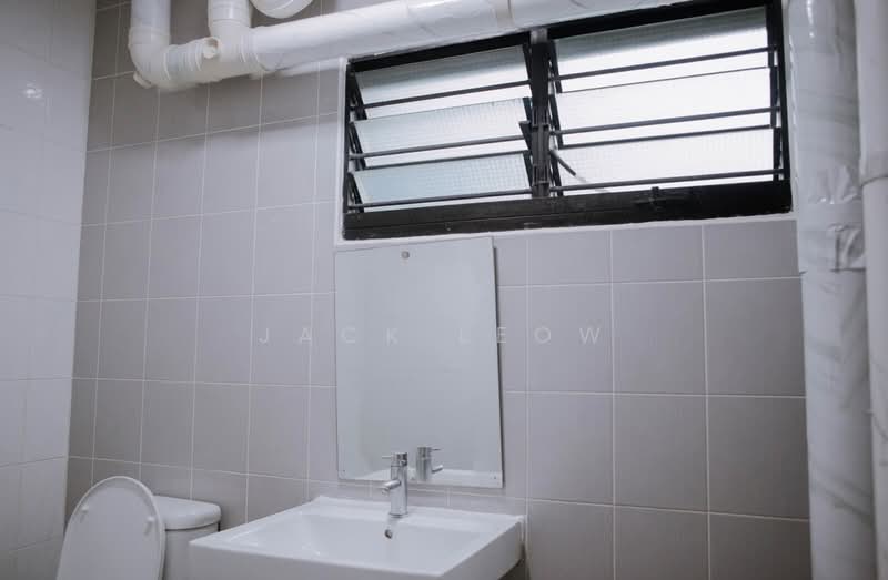 170 Woodlands Street 11, 170 Woodlands Street 11, 4 Bedrooms, 1,474 sqft, HDB Flat For Sale, by Jack Leow, 500181664 - Bathroom - PropertyGuru.com.sg